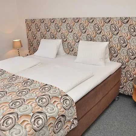 Hotel Torwirt 3*