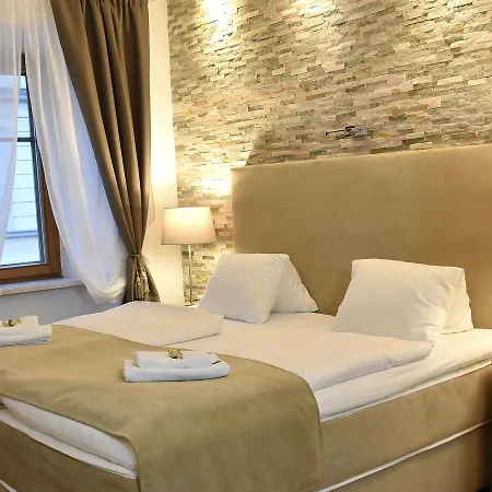 Torwirt Hotel